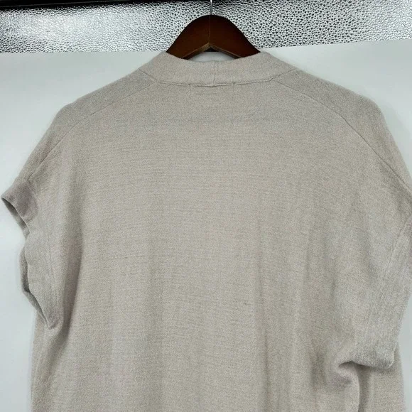 Barefoot Dreams 497 CozyChic Ultra Lite Sleeveless Cardi - Sand Dune size medium - Picture 4 of 10